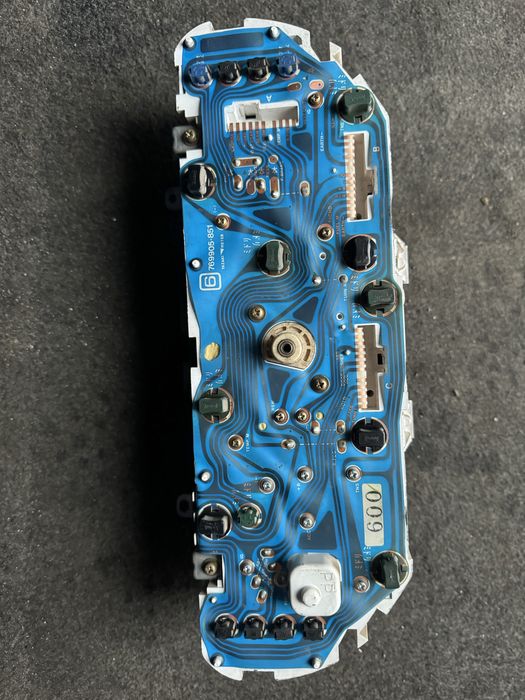 Щиток мазда 323 слепая