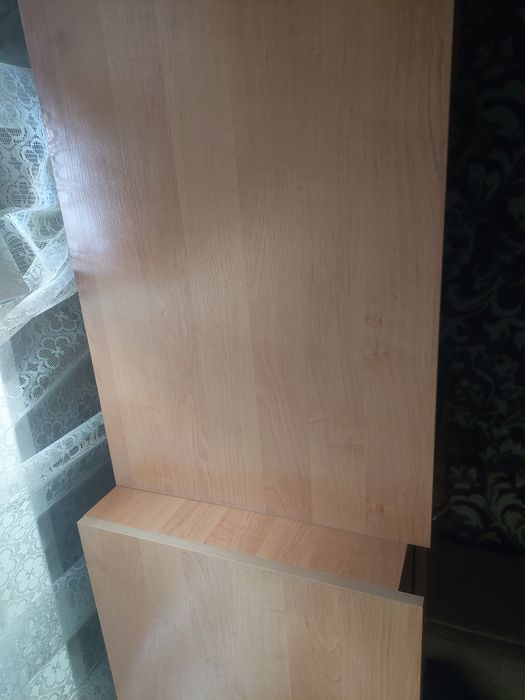 Добре запазено бюро