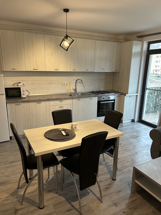 Inchiriez ap 2 cam Floresti