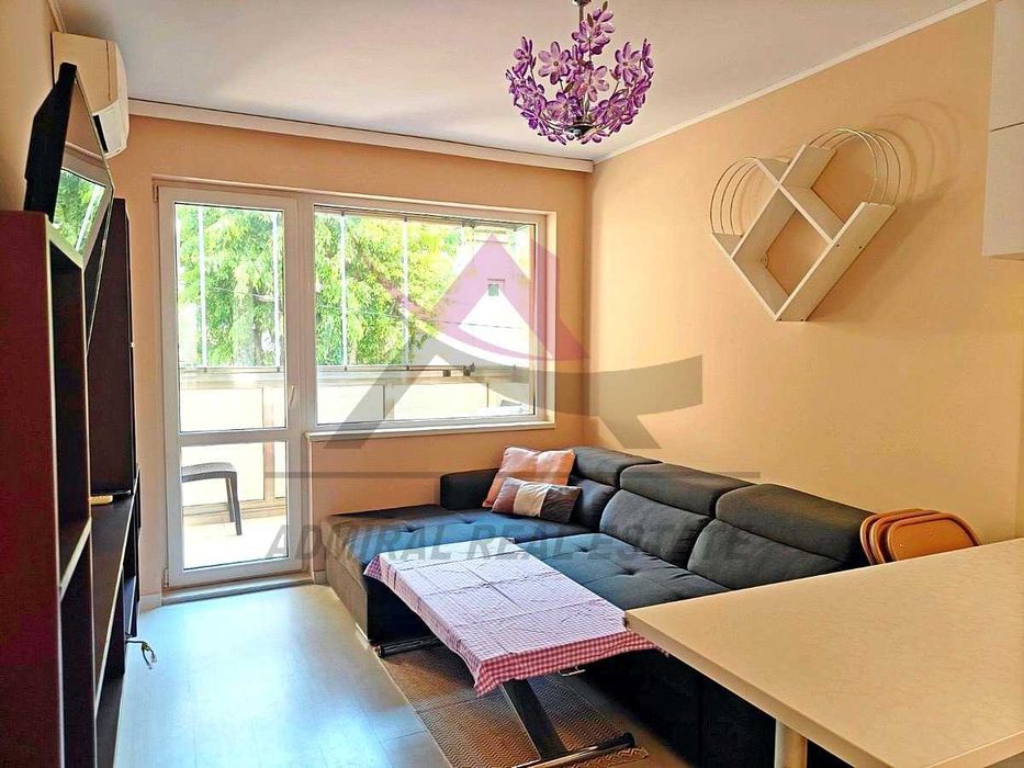 Дава се под наем Тристаен апартамент в Варна, Левски - 70 кв.м за 700 € - Снимка #1