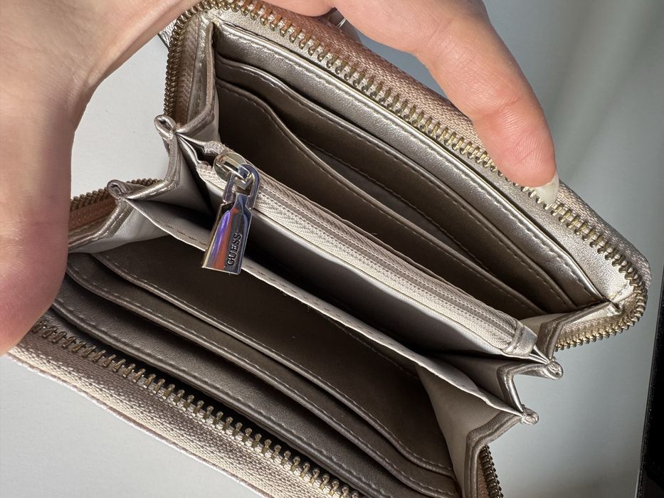 Guess Портмоне и Картхолдър