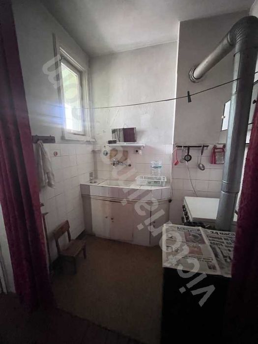 Продава се Тристаен апартамент в Велико Търново, Център - 120 кв.м за 1209 €/кв.м - Снимка #3