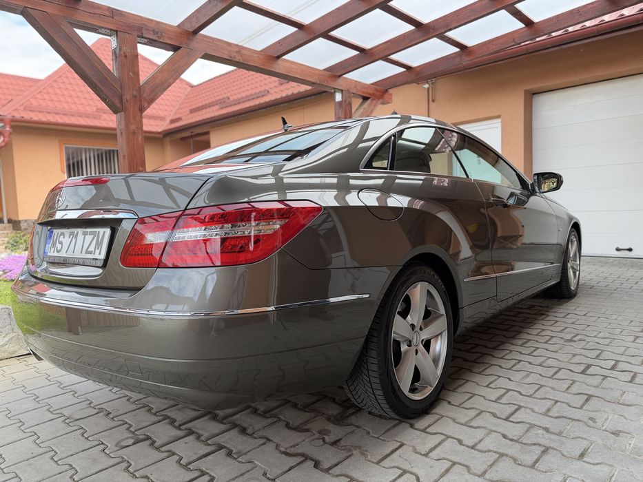 Mercedes Benz E 250 CDI Coupe (C207)