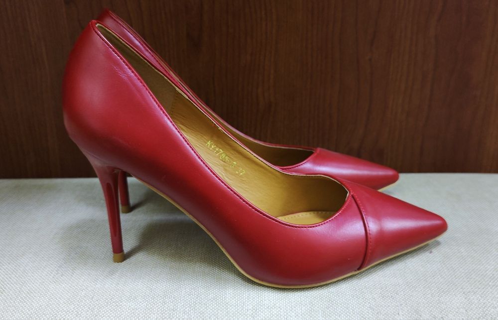 Елегантни дамски обувки, 37 номер