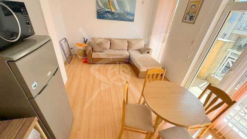 Продава се Двустаен апартамент в к.к. Слънчев бряг - 49 кв.м за 919 €/кв.м - Снимка #2