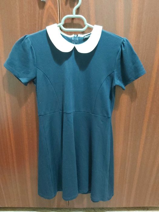 Vand sarafan si fustita pentru scoala