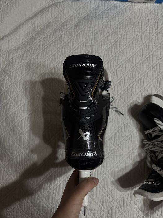 Коньки хоккейные