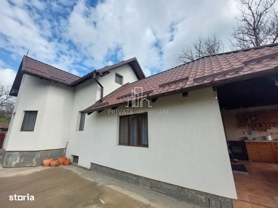 Casa De Vanzare, 1000 Mp Teren, Galesti , Mures