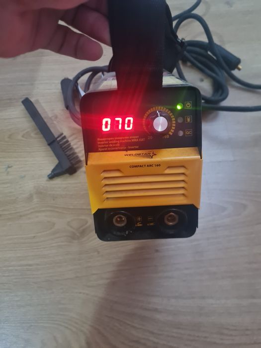 Инверторен електрожен Weldstar Compact Arc 160 5kW с подарък маска