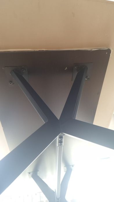 Продам стол и стулья