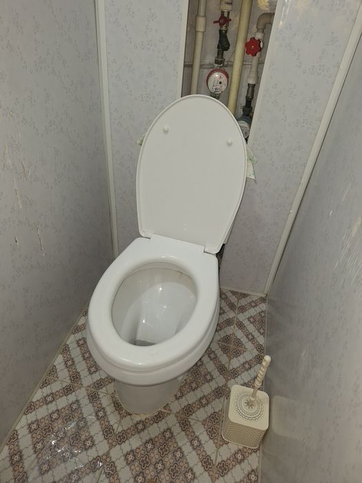 Отдам унитаз бесплатно