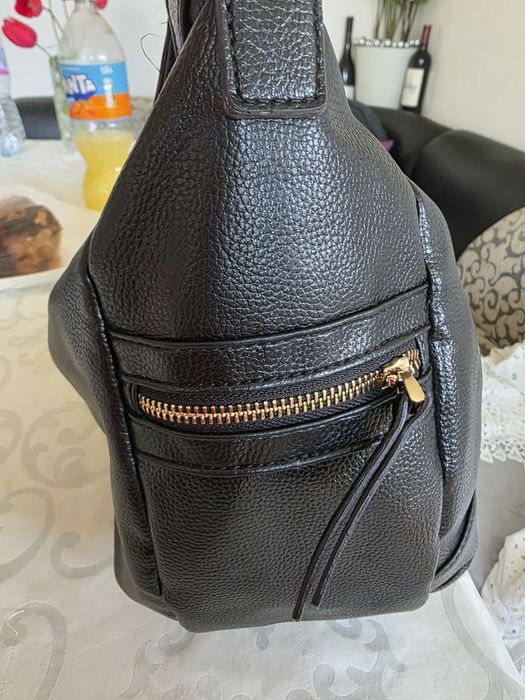 Guess оригинална дамска чанта