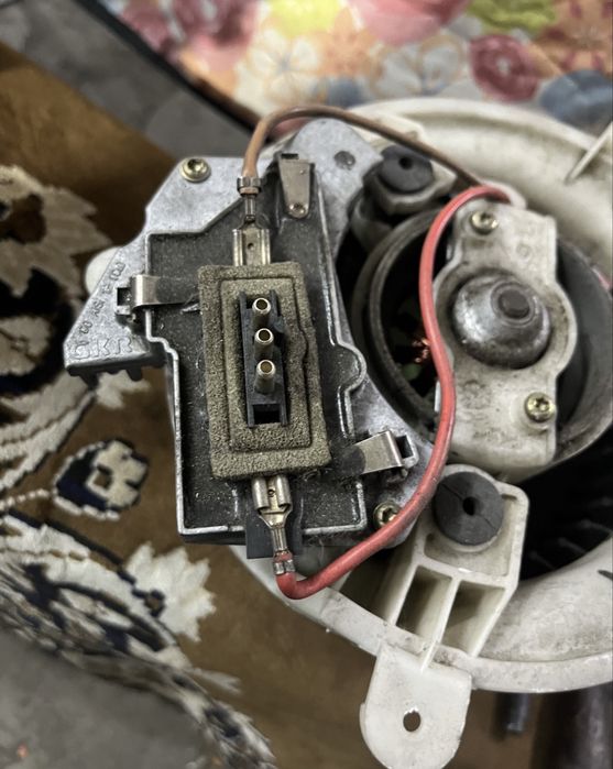 Реостат мерседес е210 моторчик печки