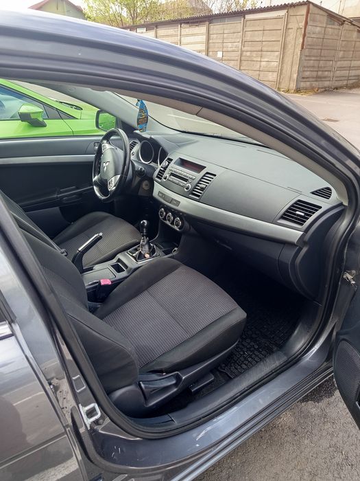 Mitsubishi Lancer