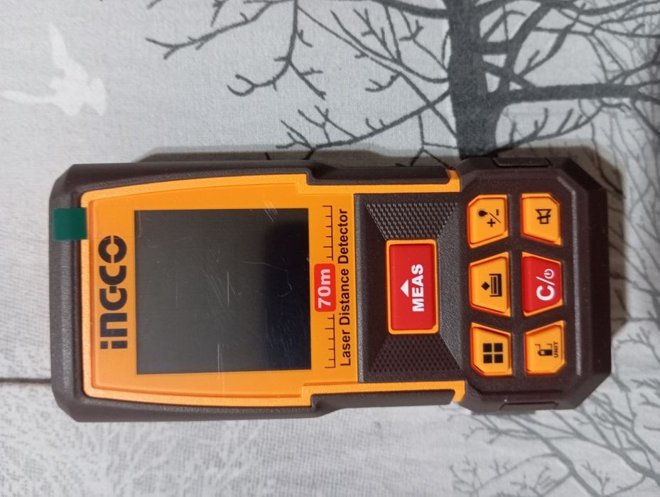 Продам обсалютно новую лазерную рулетку INECO площадь действия до 70 м