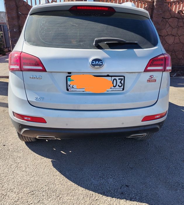 Продам автомобиль JAC S5