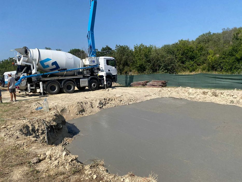 Фирма Недялков Инвест груб строеж, Огради, външни, и вътрешни ремонти