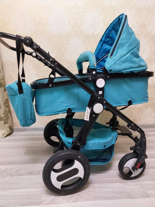 Коляска детская,в очень хорошем состоянии!!!