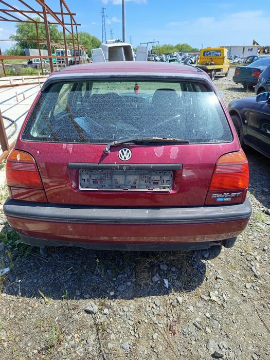 Голф 3 бензин 1.6 100 кс 1995г на части