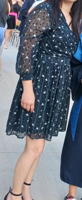 Рокля елегантна М размер!!! Промоция!!!