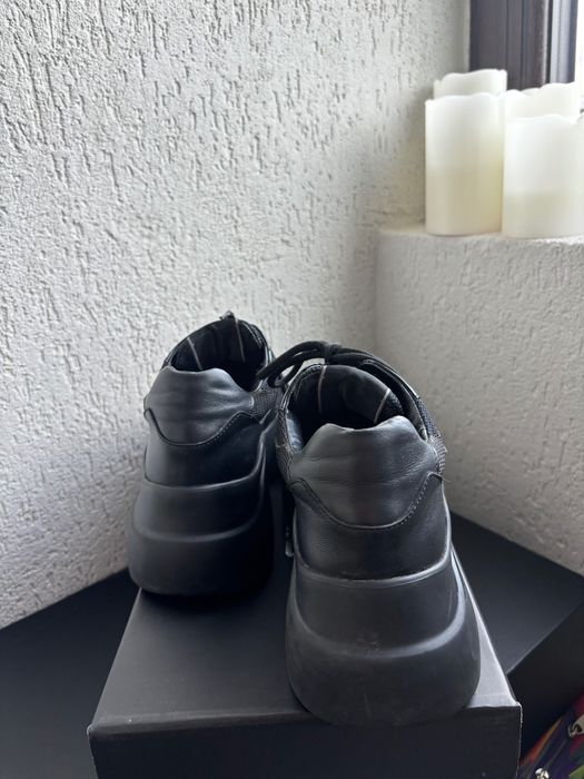 Vand adidasi Musette