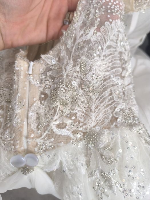 Vând rochie de mireasă
