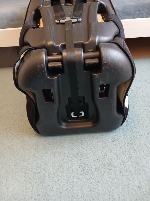 Scaun auto 2Drive (9-36 kg) – Complet, curat, stare foarte bună