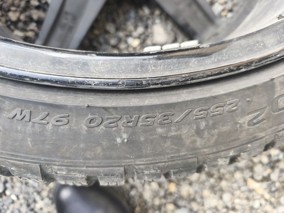 Гуми 255/35/20  Hankok 2019г.