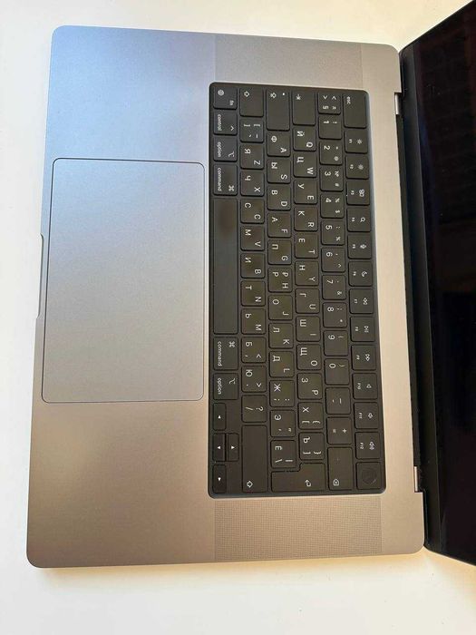 MacBook Pro 2023 M2 Pro / 16.2 / 16ГБ / 512SSD