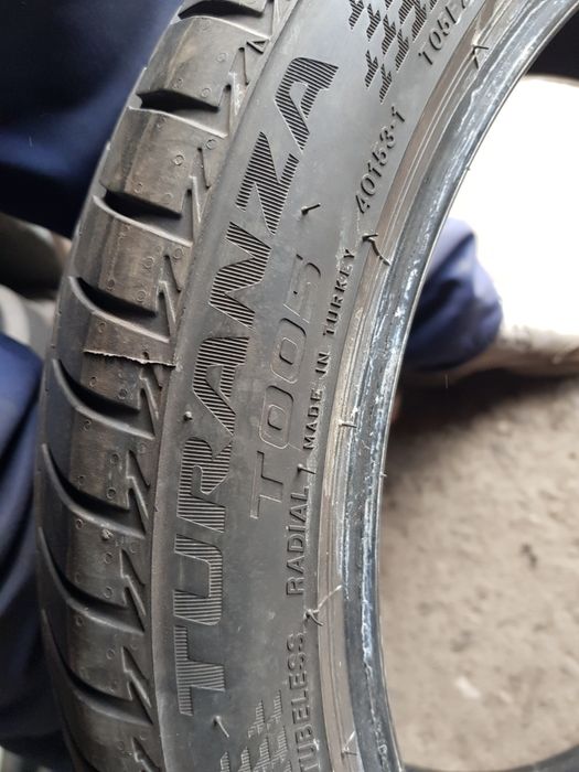 Летни гуми--19цола-225/45-1бр.-110лв."BRIDGESTONE "