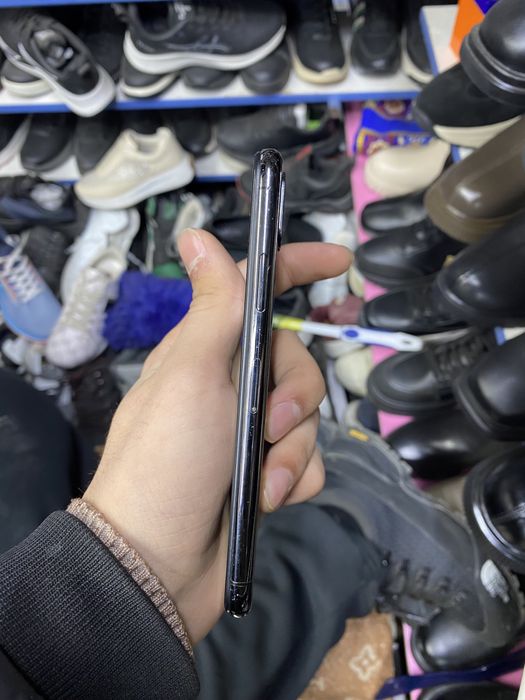 Айфон x в хорошем состоянии