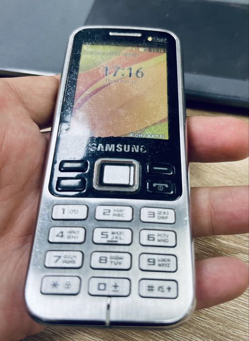 Кнопочный Samsung C3322 Duos La Fleur 2.2