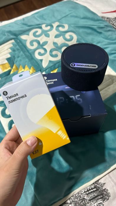 Алиса умный колонка