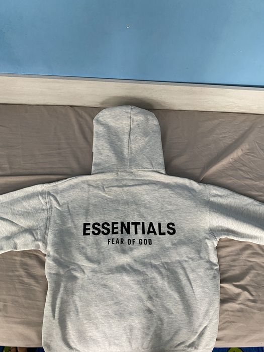 Essentials суитчър