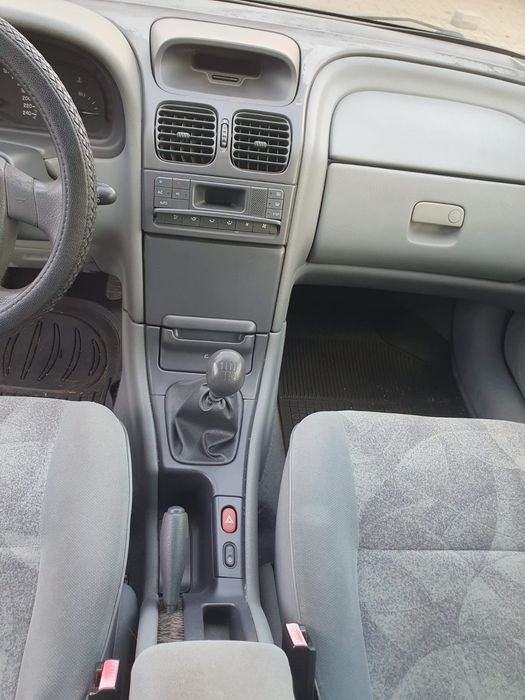 Renault Laguna  1999