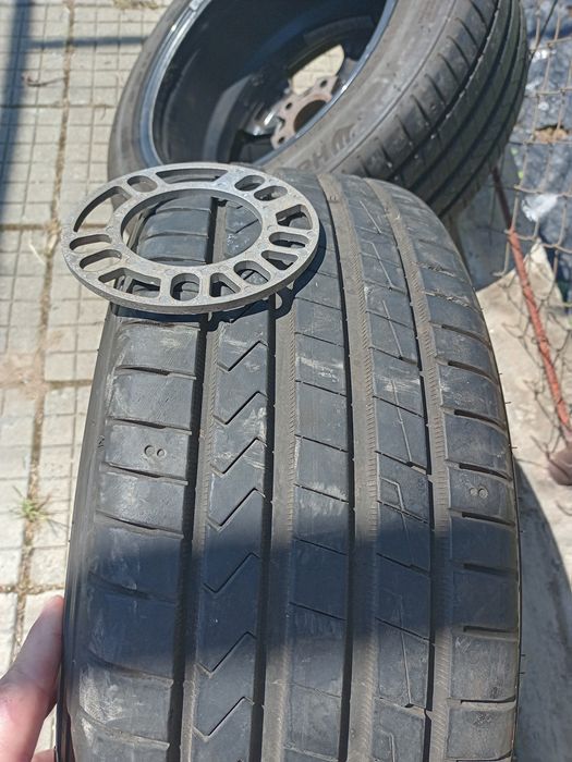 Продавам 4 алуминиеви  джанти 7.5j x 16+4 гуми 205/55 + 4 датчици за налягане+два фланеца за задни джанти 420 евро