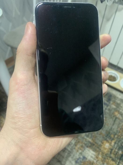 Продам iphone XR 64гб