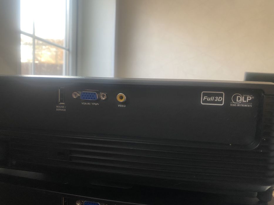 Продам проекторы Optoma