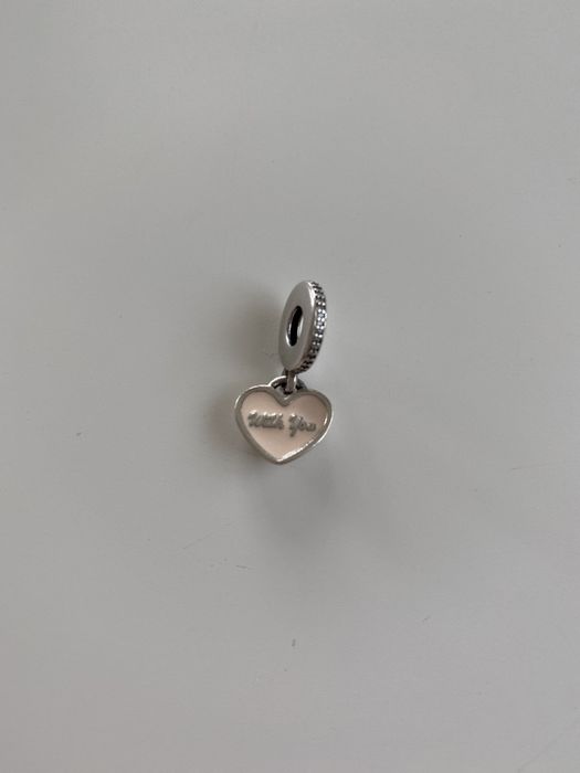 Гривни и Талисмани Pandora