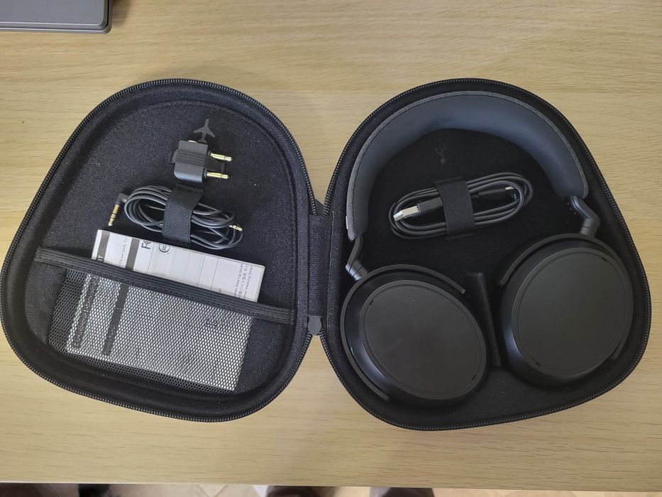 Casti Bluetooth Sennheiser Momentum 4, Wireless,  ANC, culoare negru