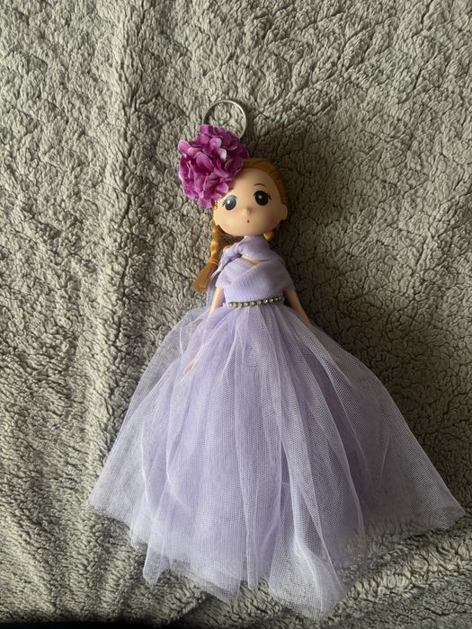 Кукла-сувенир в лиловом платье
