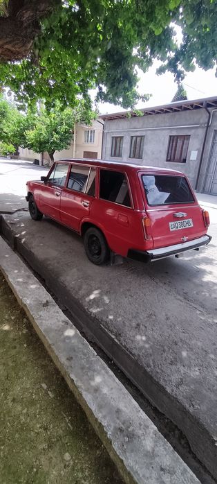 Avtomabil VAZ 2102