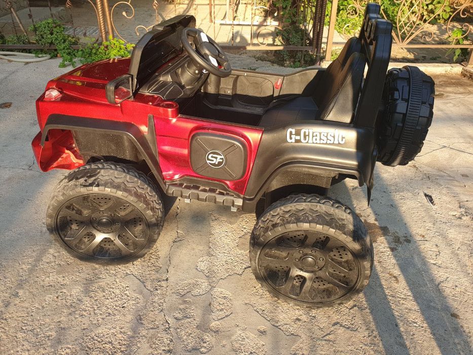 Машинка детская на пульте