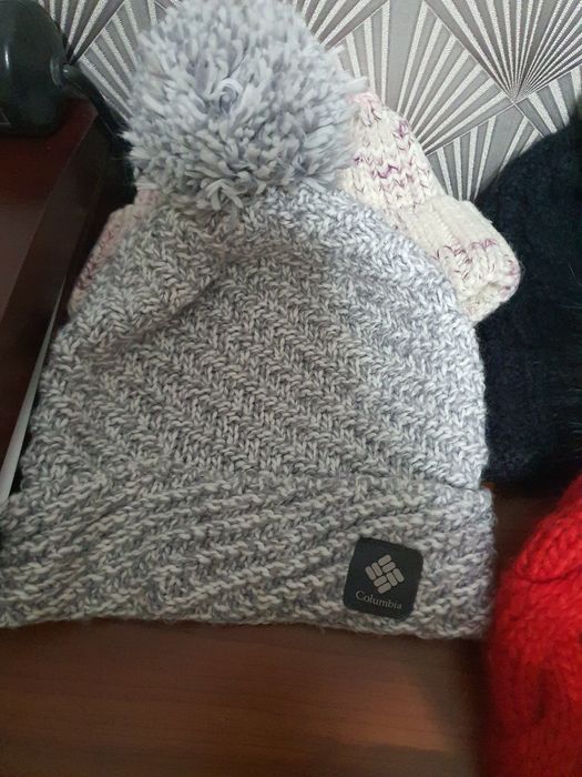 Шапки шляпы шарф