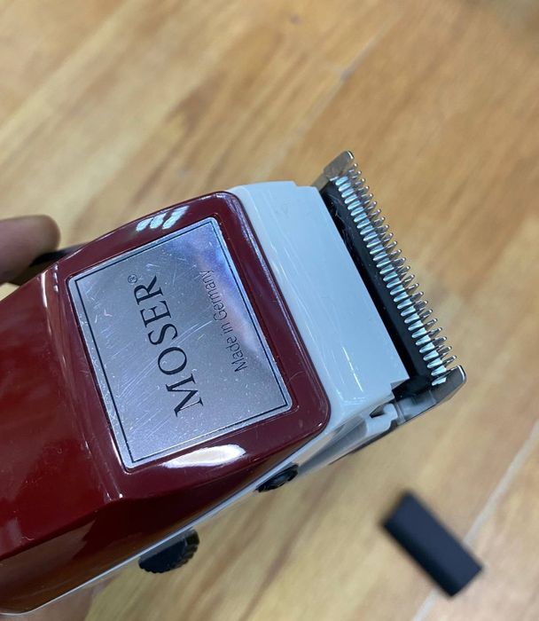 Машинка для стрижки волос MOSER 1400 Edition бордовый