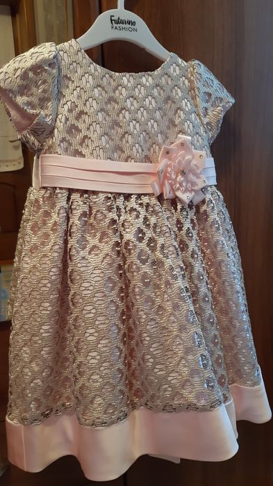 Нарядное платье на 2-3 года