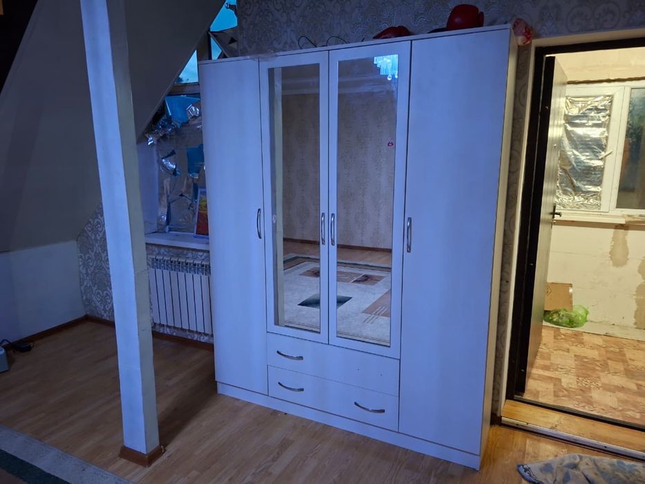 Шкаф сатылады жағдайы жақсы
