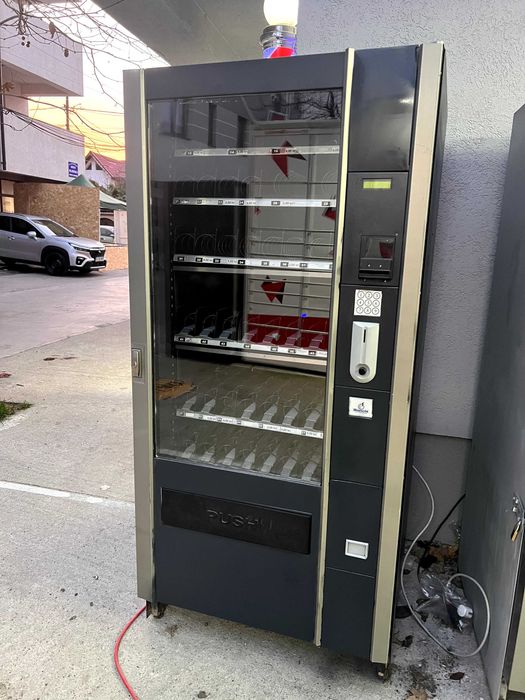 Vand 2 automate de vending Bianchi 850 + 1 aparat pt piese