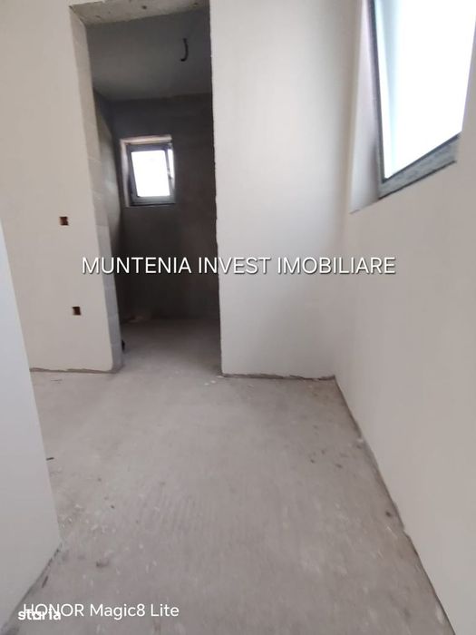 Casă de vânzare P+1, teren 308 mp ,zona Smeura