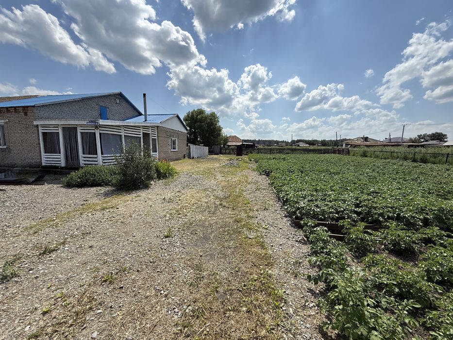 Продам дом с участком.